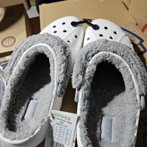 Crocs White and Gray Fuzzy Lined Clogs
